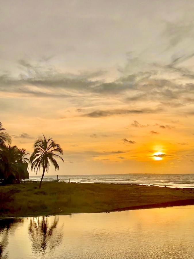 Rainbow Hostel San Bernardo del Viento Ngoại thất bức ảnh